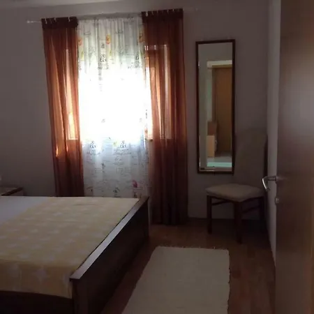 Apartman Olic アパート